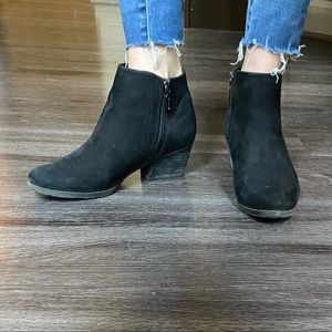 Blondo Waterproof Ankle Booties